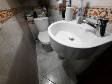 Vendo Casa de 2 pisos barrio Caney. Uso del suelo Comercial