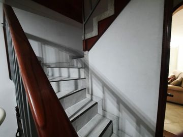Vendo Casa de 2 pisos barrio Caney. Uso del suelo Comercial