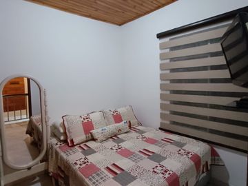 Vendo Casa de 2 pisos barrio Caney. Uso del suelo Comercial