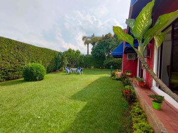 Venta Espectacular Casa Campestre De Dos Niveles Sector Pance 1300 M2