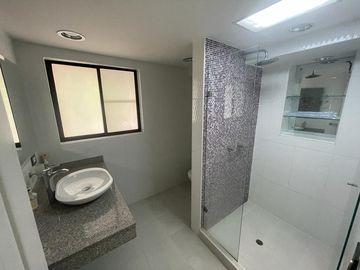 Venta Espectacular Casa Campestre De Dos Niveles Sector Pance 1300 M2