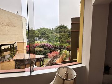 Alquiler de Acogedor Duplex en San Borja, Frente a Parque