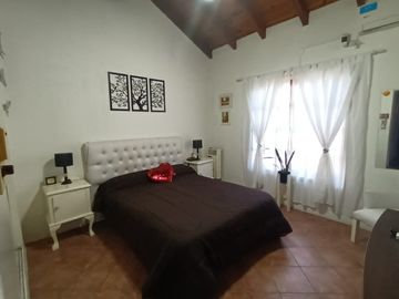 Chalet PH en venta en Castelar Sur