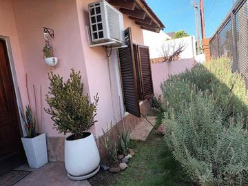 Chalet PH en venta en Castelar Sur