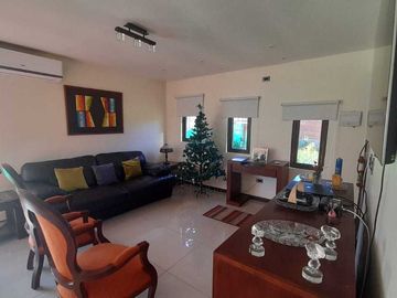 Casa en venta en LOS LAGOS