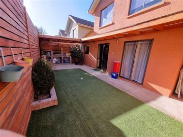 Casa en Venta en Av. Bosque Alto con Calle Doñihue