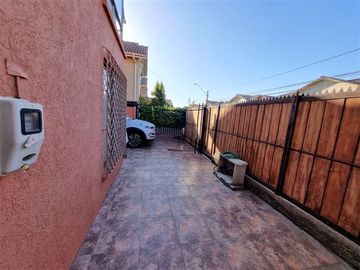 Casa en Venta en Av. Bosque Alto con Calle Doñihue