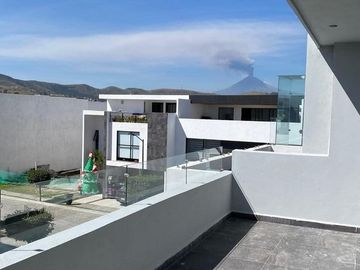 CASA CON EXCELENTES ACABADOS EN PARQUE CHIHUAHUA