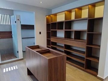 CASA CON EXCELENTES ACABADOS EN PARQUE CHIHUAHUA