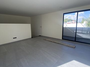 ESTRENA CASA EN FRACC A UN COSTADO DE  PERIFÉRICO  Y LAS TORRES,