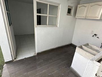 Casa dentro del coto Rinconada Guadalupe