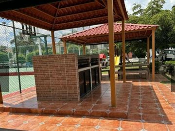 Casa dentro del coto Rinconada Guadalupe