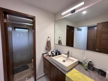 Casa en Venta en Parque de la Castellana, Coto Mallorca, Zapopan