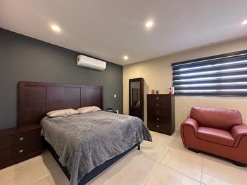 Casa en Venta en Parque de la Castellana, Coto Mallorca, Zapopan