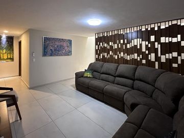 Casa en Venta en Parque de la Castellana, Coto Mallorca, Zapopan