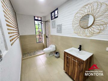 Casa en parcelación, vía Alcalá-Filandia