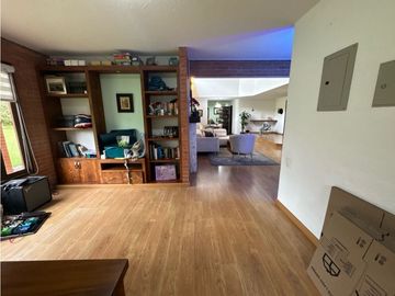 SE VENDE FINCA EN LLANOGRANDE EXCELENTE UBICACIÓN CERCA A TODO