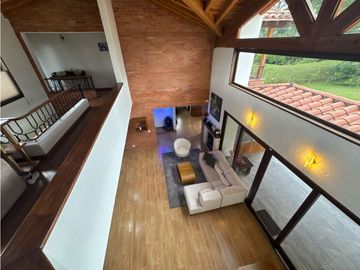 SE VENDE FINCA EN LLANOGRANDE EXCELENTE UBICACIÓN CERCA A TODO