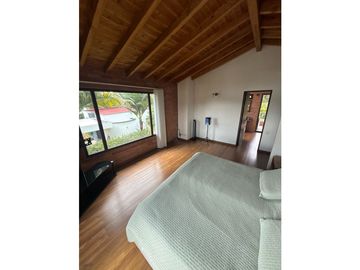 SE VENDE FINCA EN LLANOGRANDE EXCELENTE UBICACIÓN CERCA A TODO