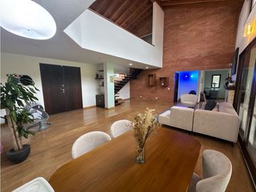 SE VENDE FINCA EN LLANOGRANDE EXCELENTE UBICACIÓN CERCA A TODO