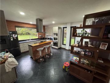 SE VENDE FINCA EN LLANOGRANDE EXCELENTE UBICACIÓN CERCA A TODO
