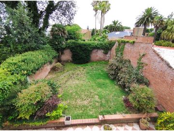 CHALET 6 AMB. VIEYTES 2155 - Barrio San Carlos- APTO CREDITO
