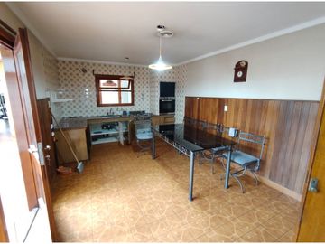 CHALET 6 AMB. VIEYTES 2155 - Barrio San Carlos- APTO CREDITO