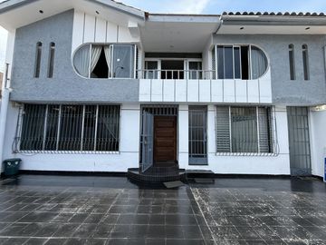 VENTA de Casa en San Borja