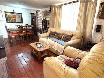 Casa en Venta en JORGE LUIS BORGES