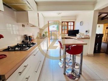 SE VENDE CASA EN VITACURA - G. DE ALDERETE