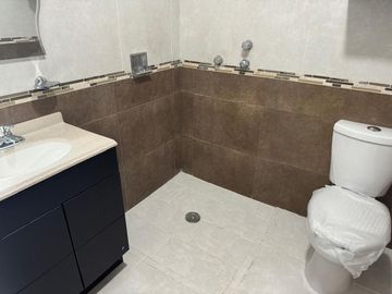 CASA EN VENTA EN FRACC. SANTA ELENA POR DEBAJO DE AVALUO AGUASCALIENTES
