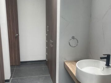 CASA NUEVA EN VENTA EN CONDOMINIO AL PONIENTE DE AGUASCALIENTES