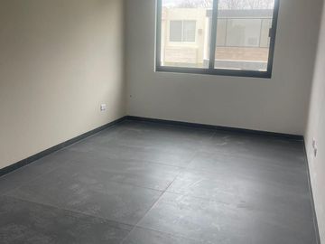 CASA NUEVA EN VENTA EN CONDOMINIO AL PONIENTE DE AGUASCALIENTES