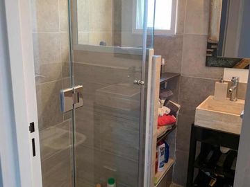 Departamento en venta - 2 Dormitorios 2 Baños - 78Mts2 - Adrogué