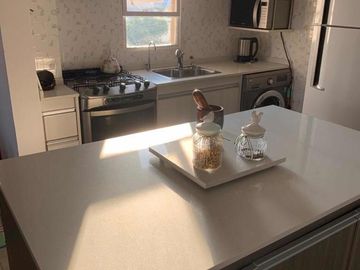Departamento en venta - 2 Dormitorios 2 Baños - 78Mts2 - Adrogué