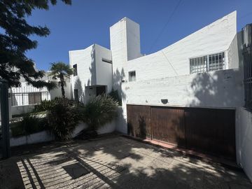 Hermosa casa con muy buena Ubicación en Cordoba Capital
