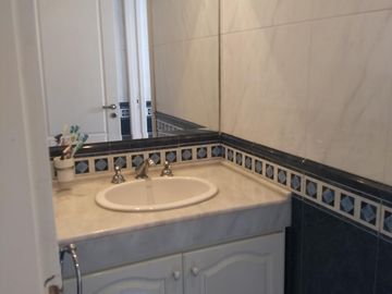 Venta Casa 7 ambientes con Jardin en Echeverria Del Lago