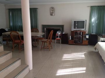 Venta Casa 7 ambientes con Jardin en Echeverria Del Lago