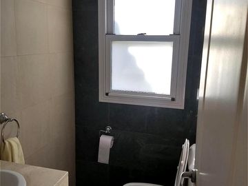 Venta Casa 7 ambientes con Jardin en Echeverria Del Lago