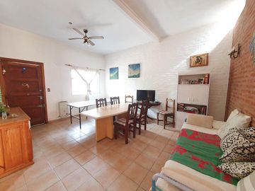 ¡Oportunidad Única! Casa en Planta Baja a Pasos de Panamericana y Cercana a Av. General Paz- En Venta