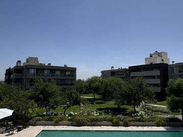 Departamento de 3 dormitorios en venta en El Collado, Valle Escondido