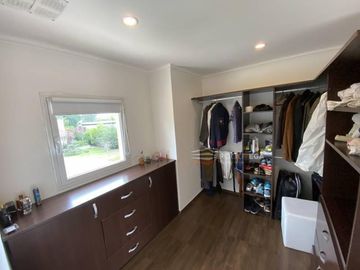 Casa en venta en Barrio Santa Ana