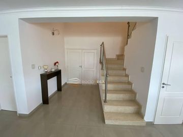 Casa en venta en Barrio Santa Ana