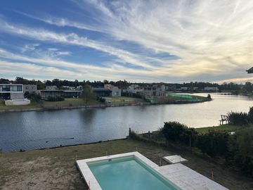 Casa en venta al lago en San Matias - Área 1
