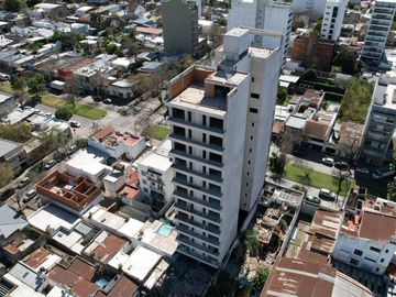 Departamento venta 1 dormitorio 1 baño balcón 45 mts 2 totales - La Plata-pozo-emprendimiento.
