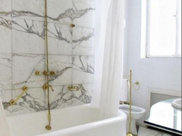 Espectacular casa en venta, estilo frances, en la mejor zona de Recoleta.