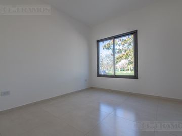 Casa en Venta en San Matias en una Planta con pileta
