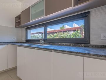 Casa en Venta en San Matias en una Planta con pileta