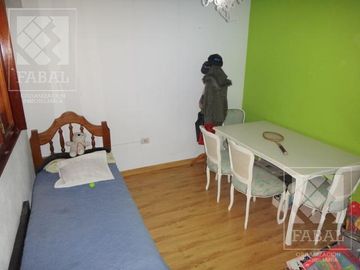 Casa venta Santa Genoveva, 3 dormitorios, 3 baños y quincho
