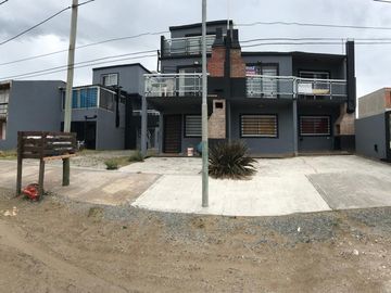 Departamento en venta - 2 dormitorios 1 baño - 120mts2 - Las Toninas